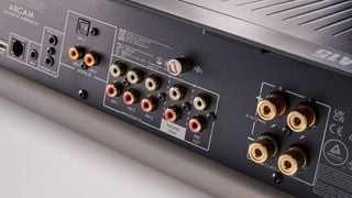 Amplificator integrat: Arcam A15