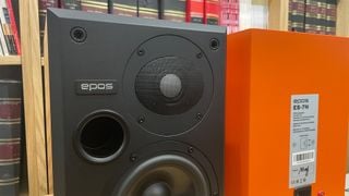 Boxe de tip standmount Epos ES-7N