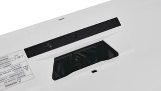 Proiector UST: Epson EH-LS300