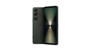 Smartphone Sony Xperia 1 VI cu camerele frontale și spate pe fundal alb