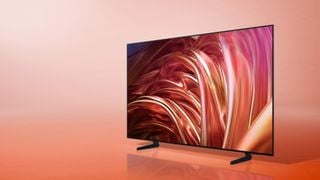 Samsung S85D pe un fundal de la roz la portocaliu