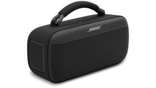 Bose SoundLink Max negru pe un fundal alb