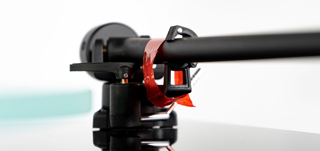 Tonearm with tape image