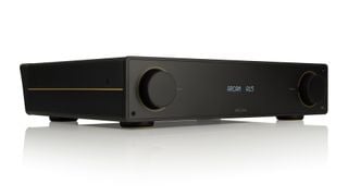 Amplificator integrat: Arcam A15