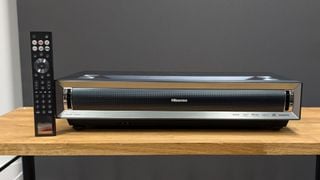 Proiector Hisense PX3-Pro cu distanță ultra-scurtă