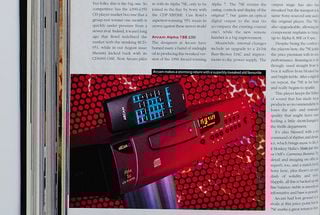 O pagină din revista What Hi-Fi? care arată recenzia Arcam Alpha 7SE