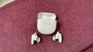Căști in-ear: Bose QuietComfort Ultra Earbuds