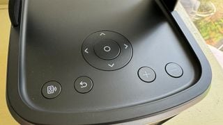 Proiector home cinema Anker Nebula Mars 3 Air vedere de sus a controalelor