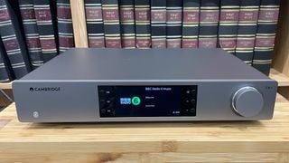 Streamer de muzică Cambridge Audio CXN100