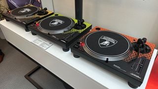 Technics SL-1200M7B expus la Munich High-End Show 2024