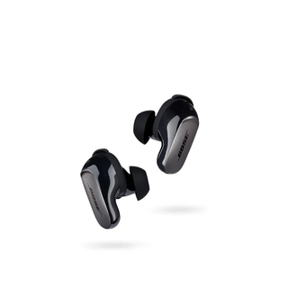 Bose QuietComfort Ultra Earbuds pe fundal alb