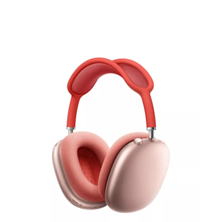 Apple AirPods Max în finisaj roz pe fundal alb