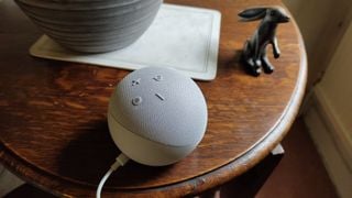 Amazon Echo Dot generația a 5-a