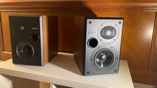 boxele Epos ES-7N