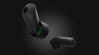 Dispozitiv Flare Audio Immerse pe un fundal negru