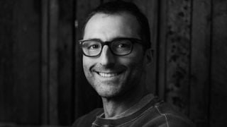 O fotografie alb-negru a CEO-ului Company3, Stefan Sonnenfeld