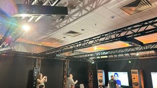 boxe de tavan ale sistemului pmc dolby atmos