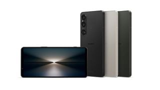 Smartphone Sony Xperia 1 VI afișând ecranul și opțiunile de culoare pe fundal alb