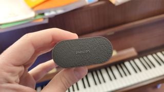Căști intraauriculare cu anulare a zgomotului: Philips Fidelio T2