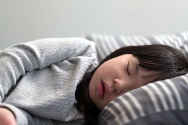 相談所の副業は子供を送り出してから/子供が寝てから