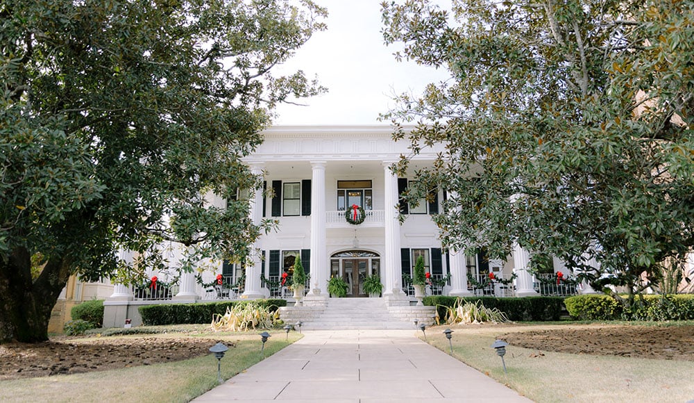 1842 Inn