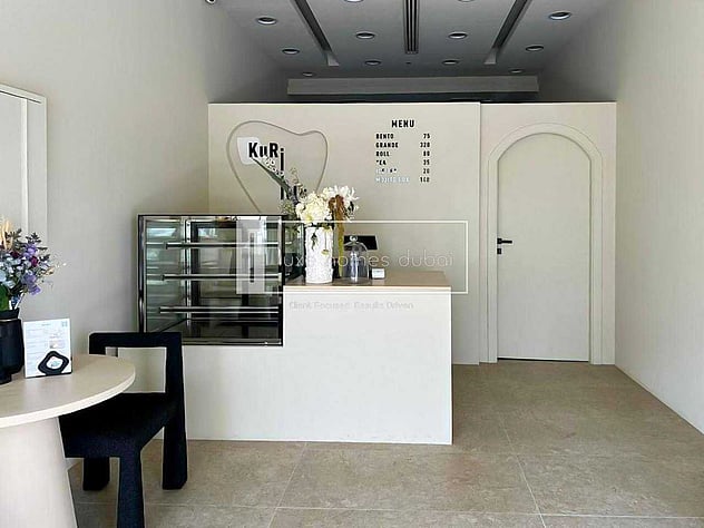 Existing Café | Prime Retail |High Footfall Area