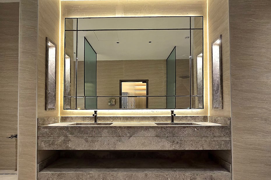 Leading MirrorSuppliers in Dubai