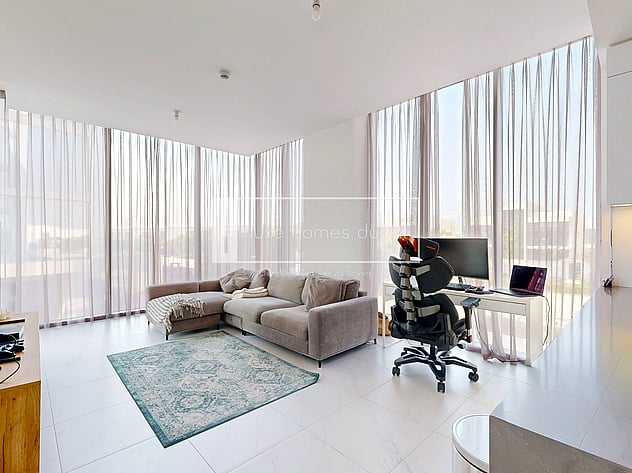 Lagoon Views | Elegant 1BHK | Fully Furnished 