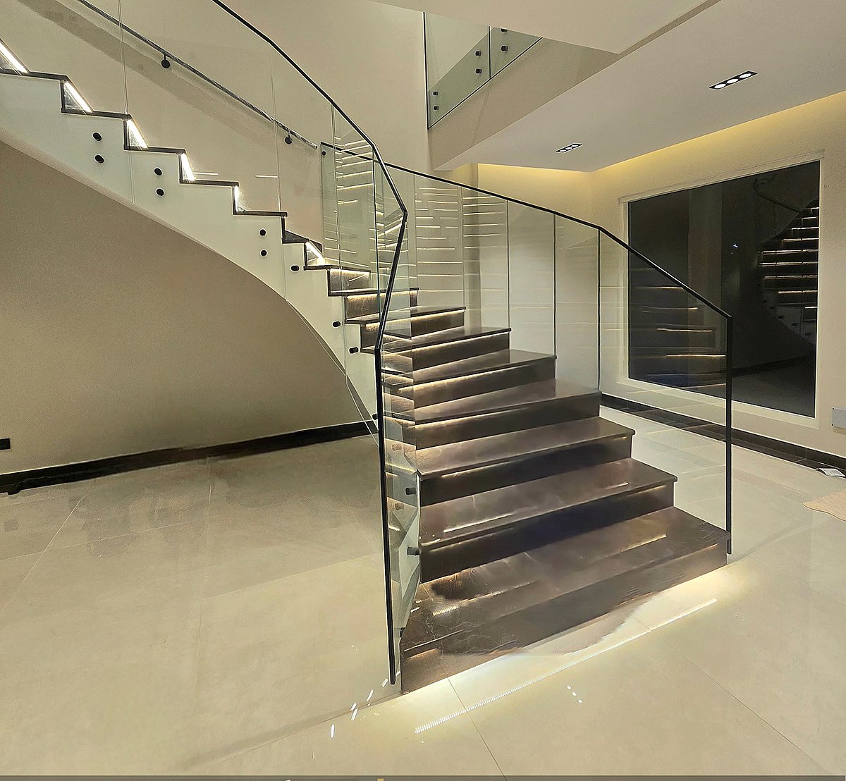 glass railing dubai