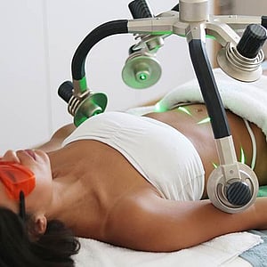 Non-invasive laser body contouring service in Dubai