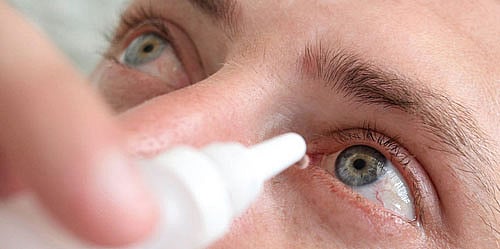 Eye Health in the UAE: How Heat, Dust, and Screen Time Affect Your Vision