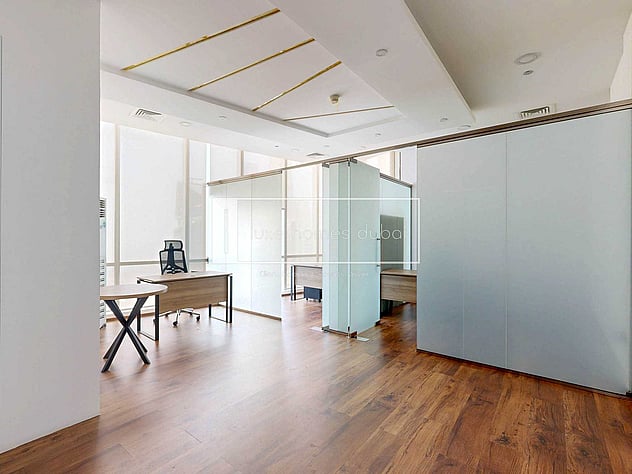 Canal Views | Fitted and Partitioned | Vacant