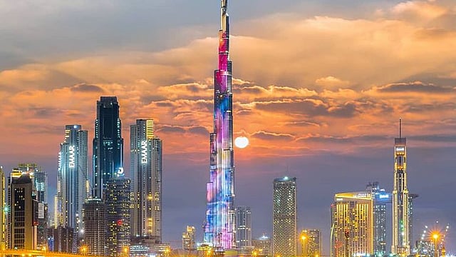 Mohammed bin Rashid issues new law on Dubai Real Estate Institute