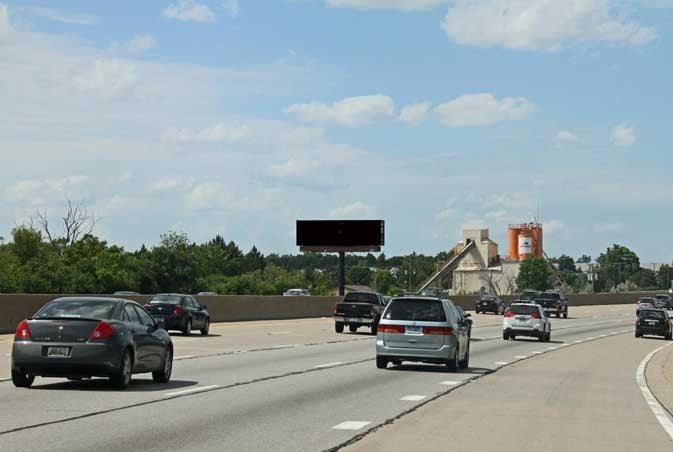 N. I-75 Fwy S/O Auburn Rd W/S F/S Media