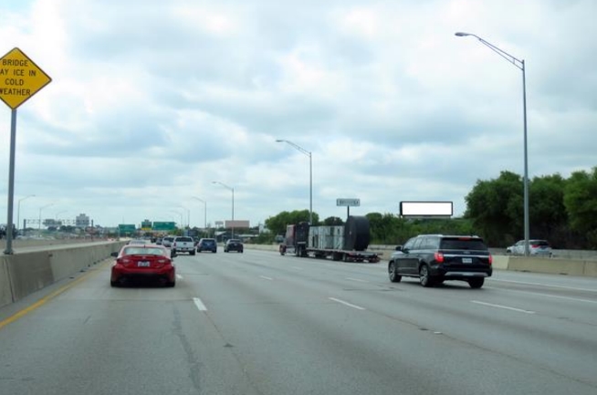 Location photo for I 35 near Ciota Megan (Lewisville)