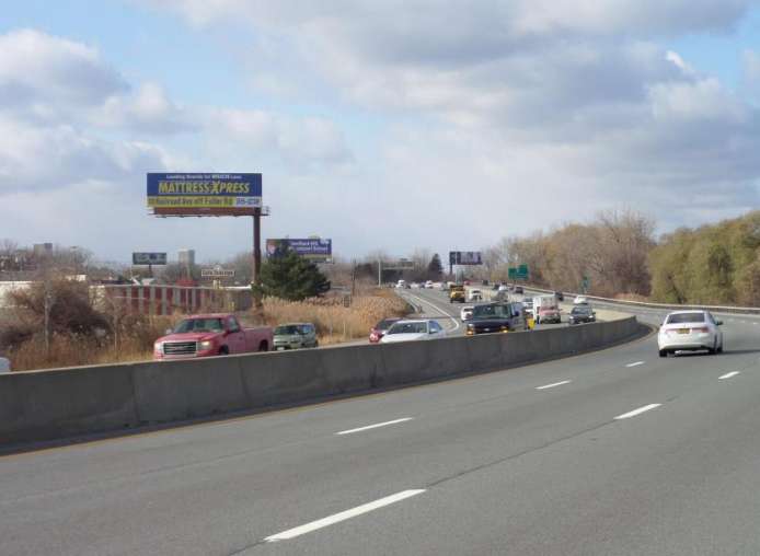 Location photo for N Russell Rd near Albany Center for Education (Albany)