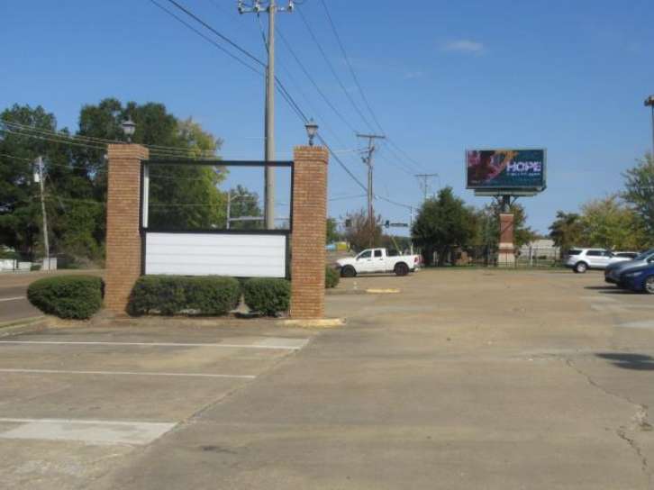 OLD CANTON RD 1000' S/O SPILLWAY E/S F/S Media