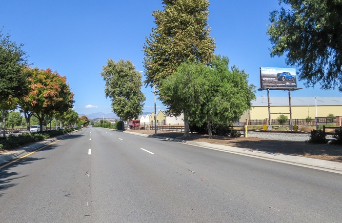 Location photo for Springbrook Ave near Railroad Ave & Oak Ridge Dr, Saugus (Santa Clarita)