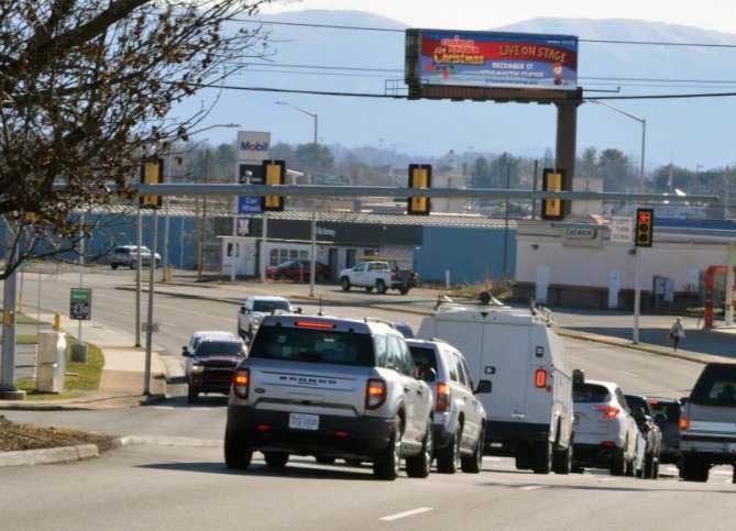 COMMONWEALTH 300' S/O EUCLID AVE W/S F/N RHR Media