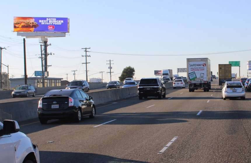 880 Freeway 350’ s/o Fruitvale Ave F/N / 94601 Media