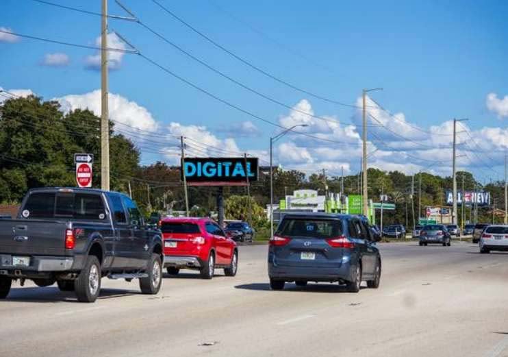 Location photo for E Semoran Blvd near E Semoran Blvd and S Lake Cortez Dr (Apopka)