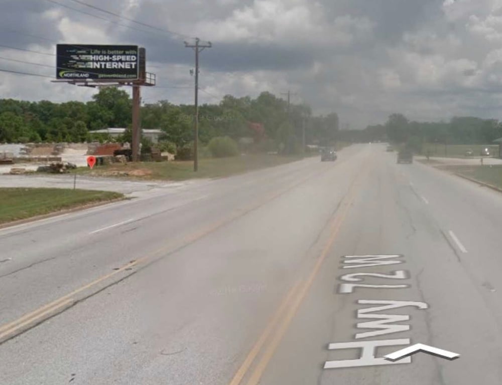 Hwy 72 W 0.1 mi E/O Woodlawn Rd NS, W/F Media
