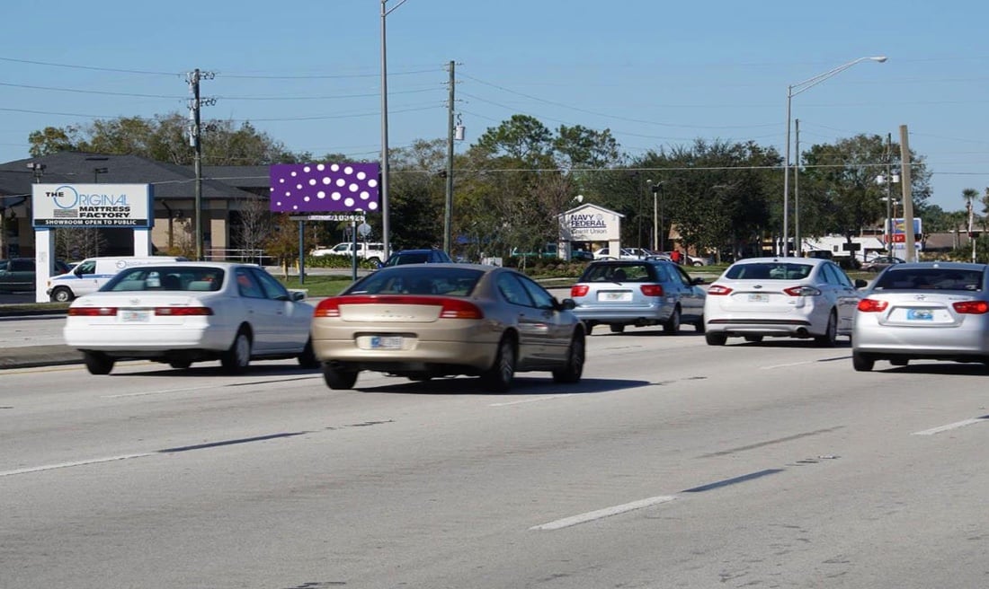 SR 436, .50 mi S/O Howell Branch Rd; E/S F/S Media