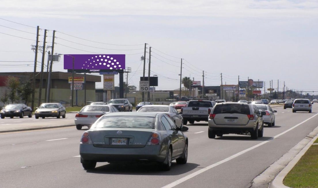 Location photo for US 441, 1 mi N/O SR 417;  E/S F/N