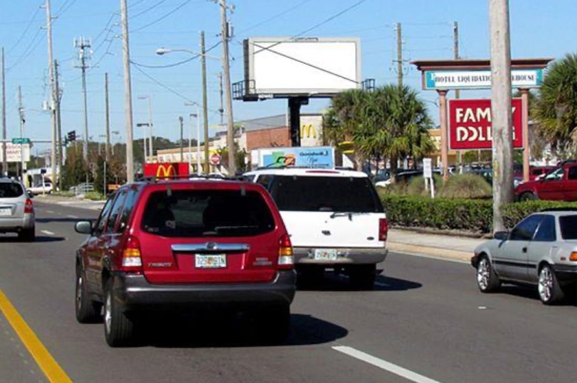 Location photo for Missouri Ave N near Missouri Ave N + 1418 (Largo)