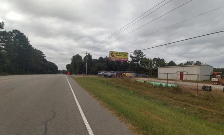 3635 US 15-501(HAWKINS AVE) 1.5 mi N/O US 1 WS Media