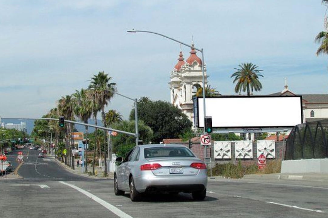 Location photo for Alum Rock Ave near Santa Clara & 28th, Little Portugal (San Jose)