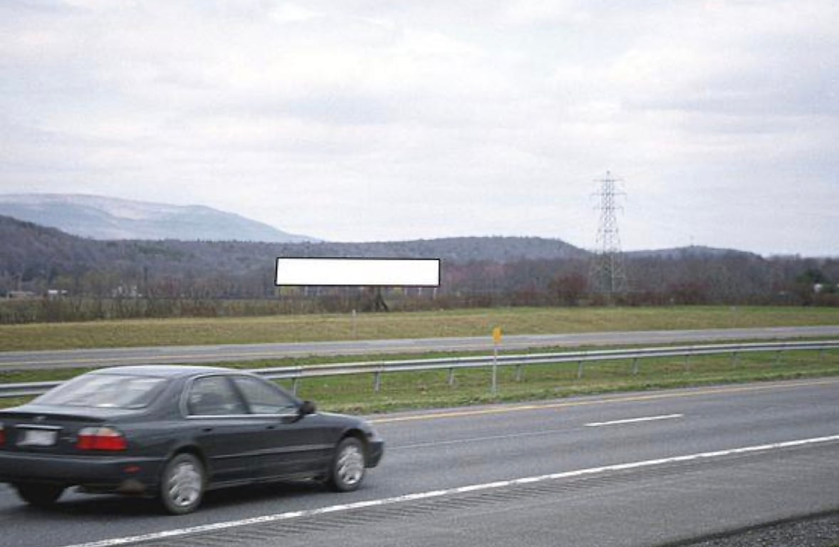 Location photo for I-87/NYS Thruway WS 0.2mi S/O Saugerties Exit 20 F/S - 1