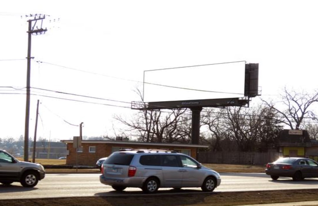 Location photo for E Lake St near Oakfield Shopping Center (Bartlett)