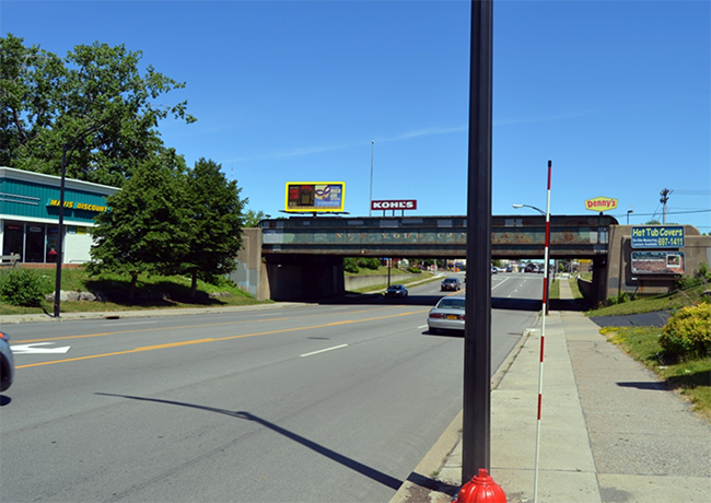 W/S 2208 DELAWARE OPP LINDEN N/O RR F/S  HIGH SIGN Media